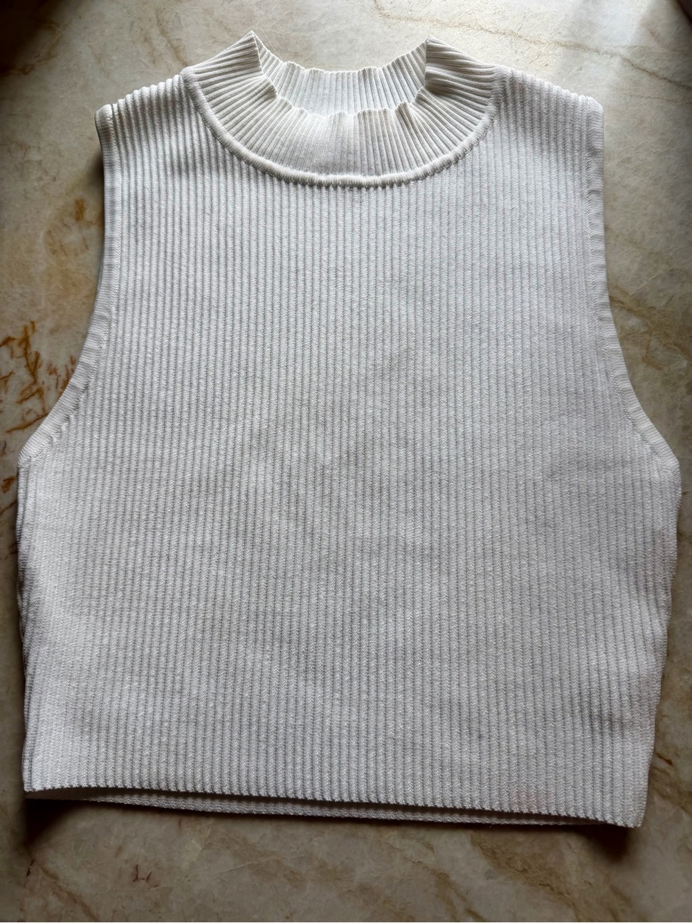 Altr’d state shirt sleeve mock sweater size M white